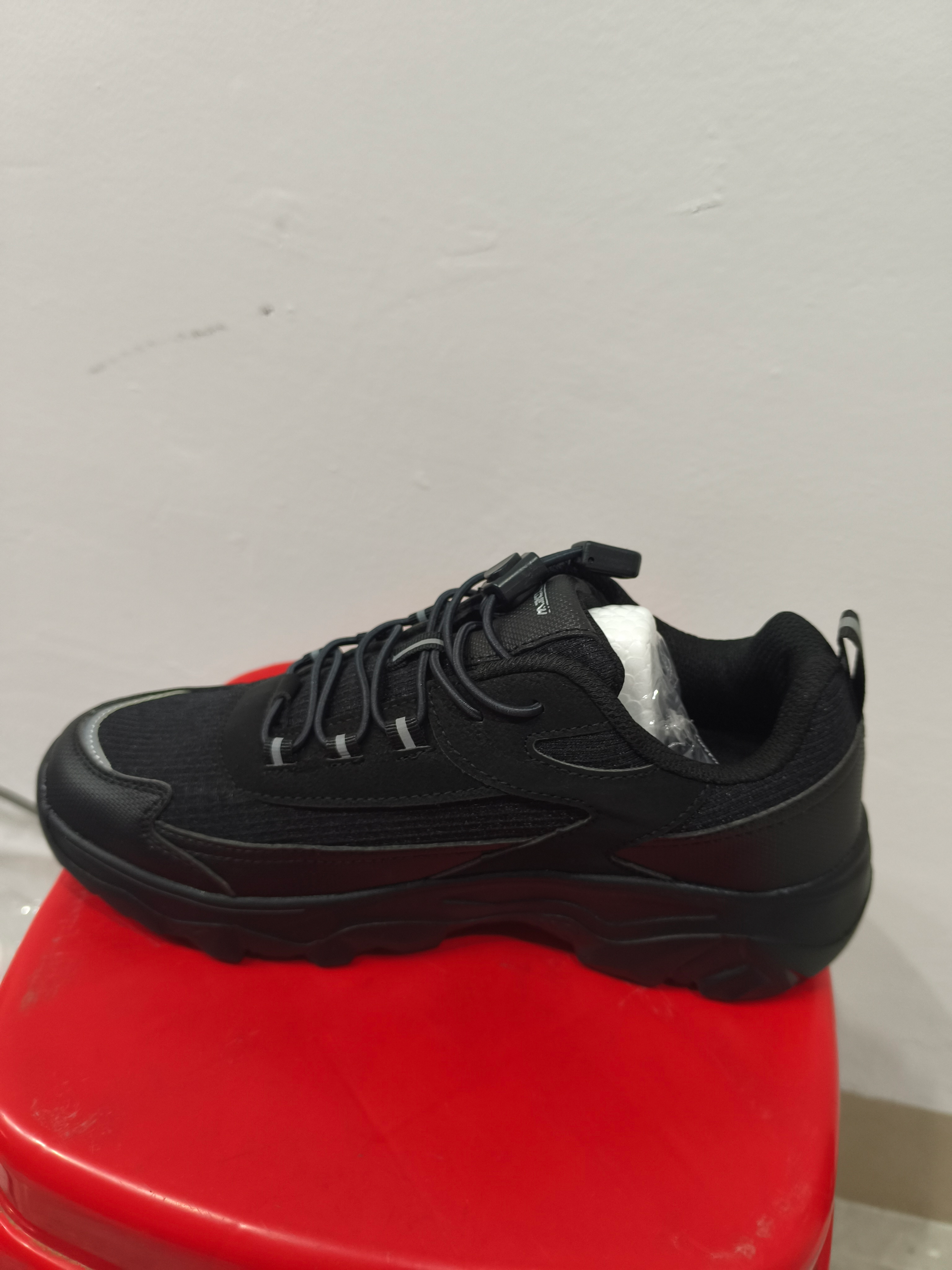 SIHI Lightweight Hiking Shoes for Men, Non-Slip Outdoor Trekking Sneakers